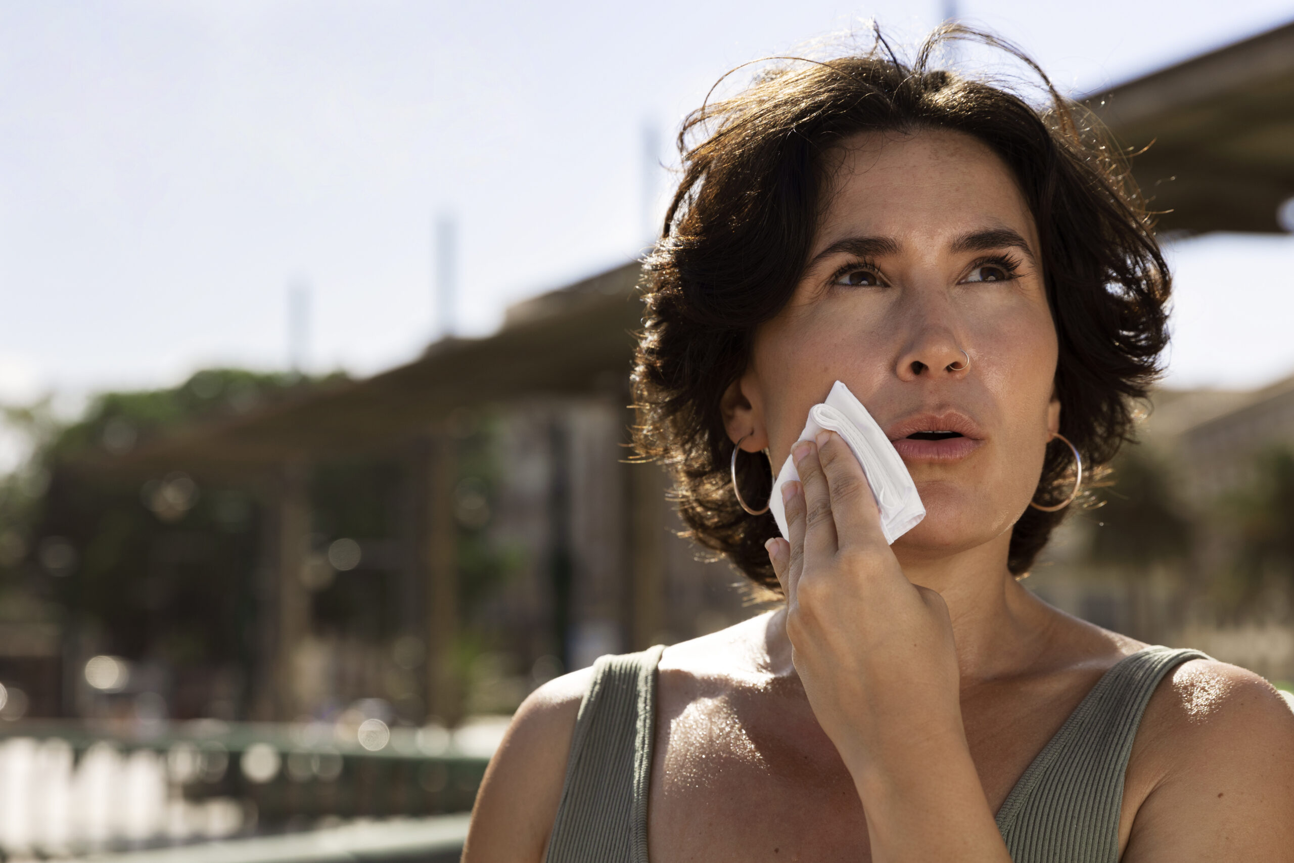 How Heat, Cold, and Humidity Affect Skin Health