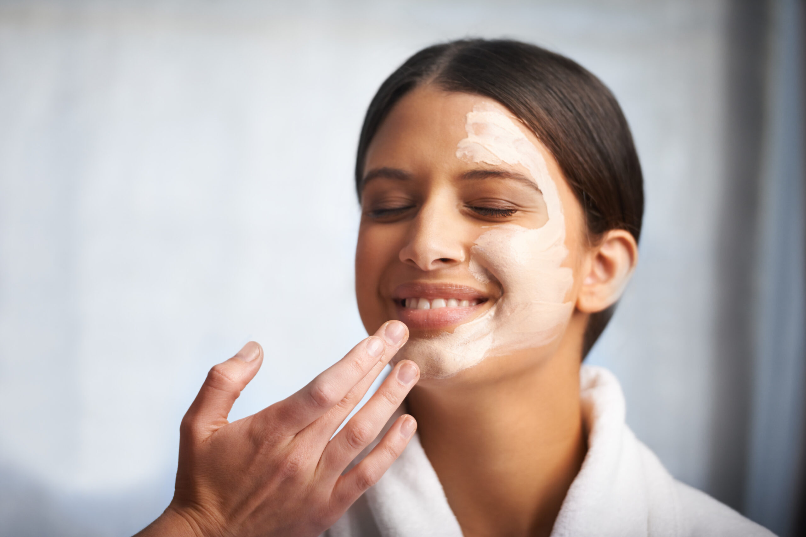 Why Azelaic Acid Can Be Used as a gentle Exfoliating agent